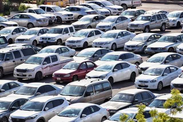 A “buy-here, pay-here” car dealer adopts AI to forecast risk and inventory